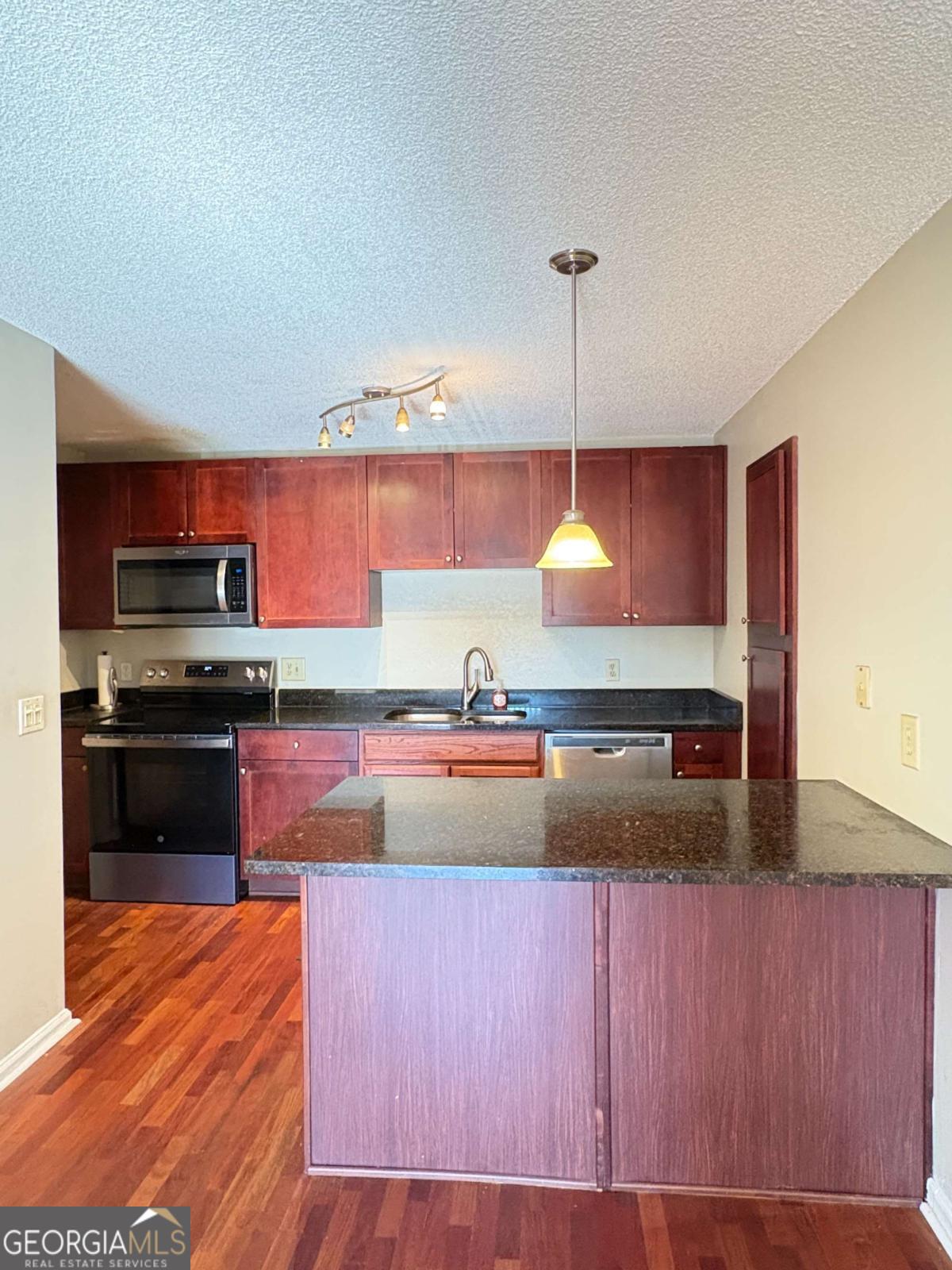 Lenox Green - Residential