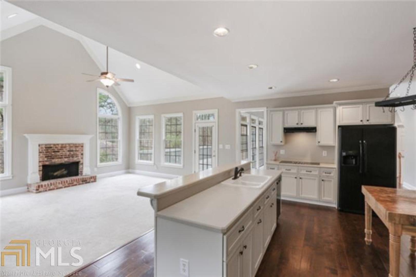 Cavallon Estates - Residential