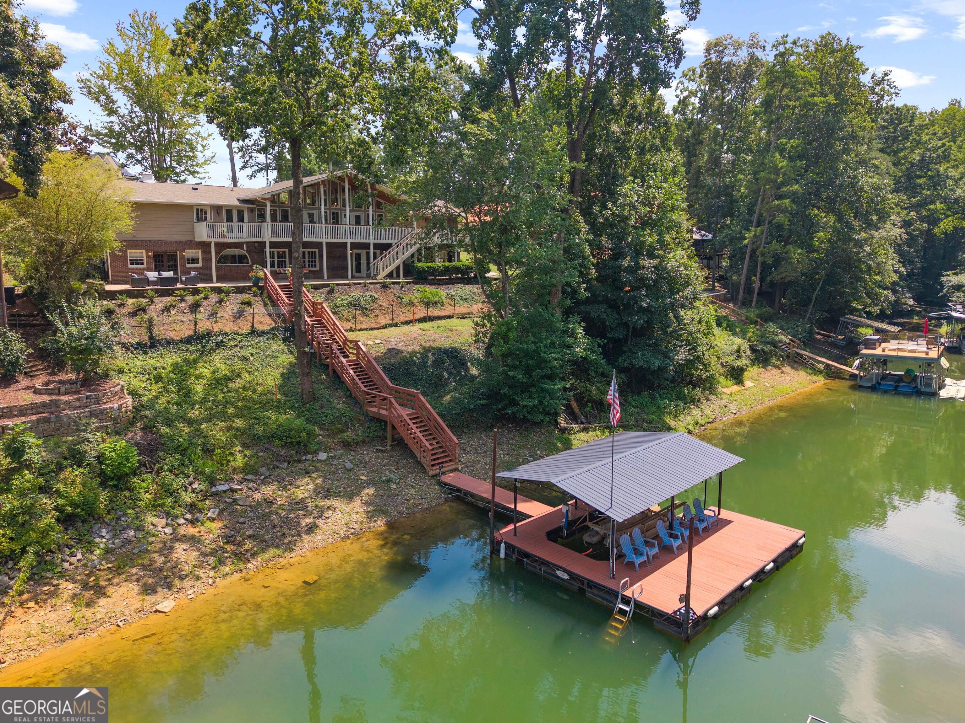 2105 Kemp DR