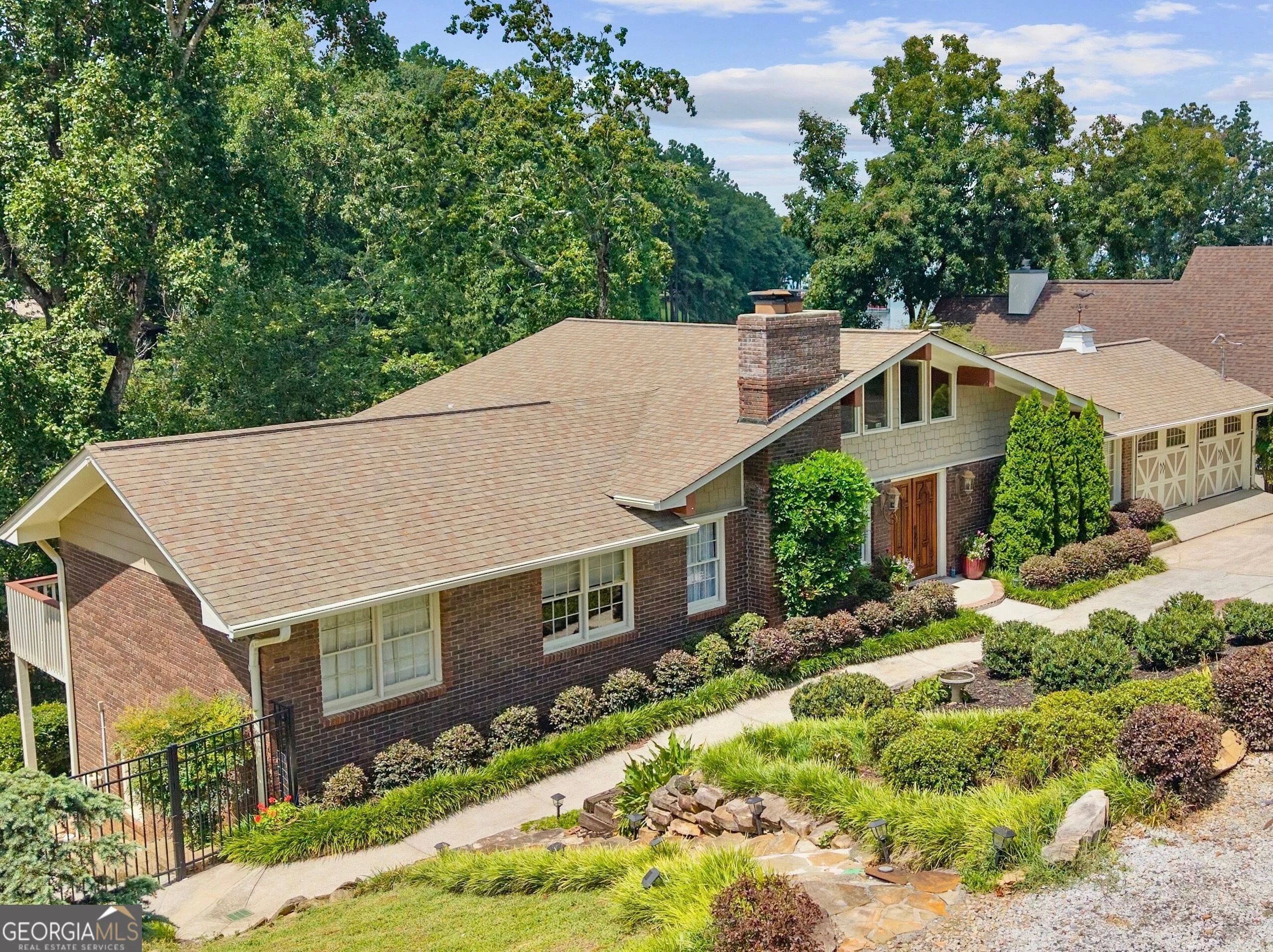 2105 Kemp Drive