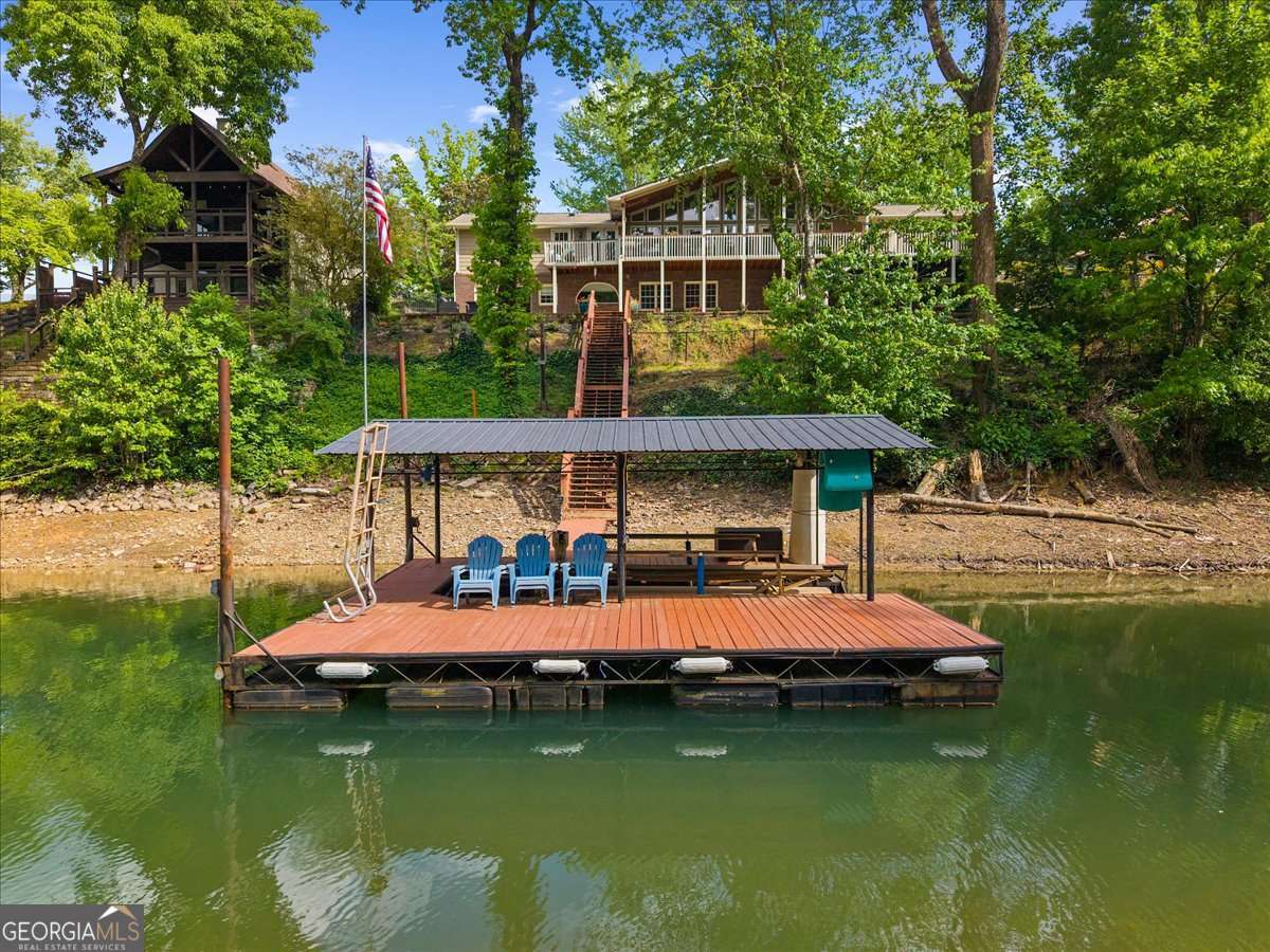 2105 Kemp DR
