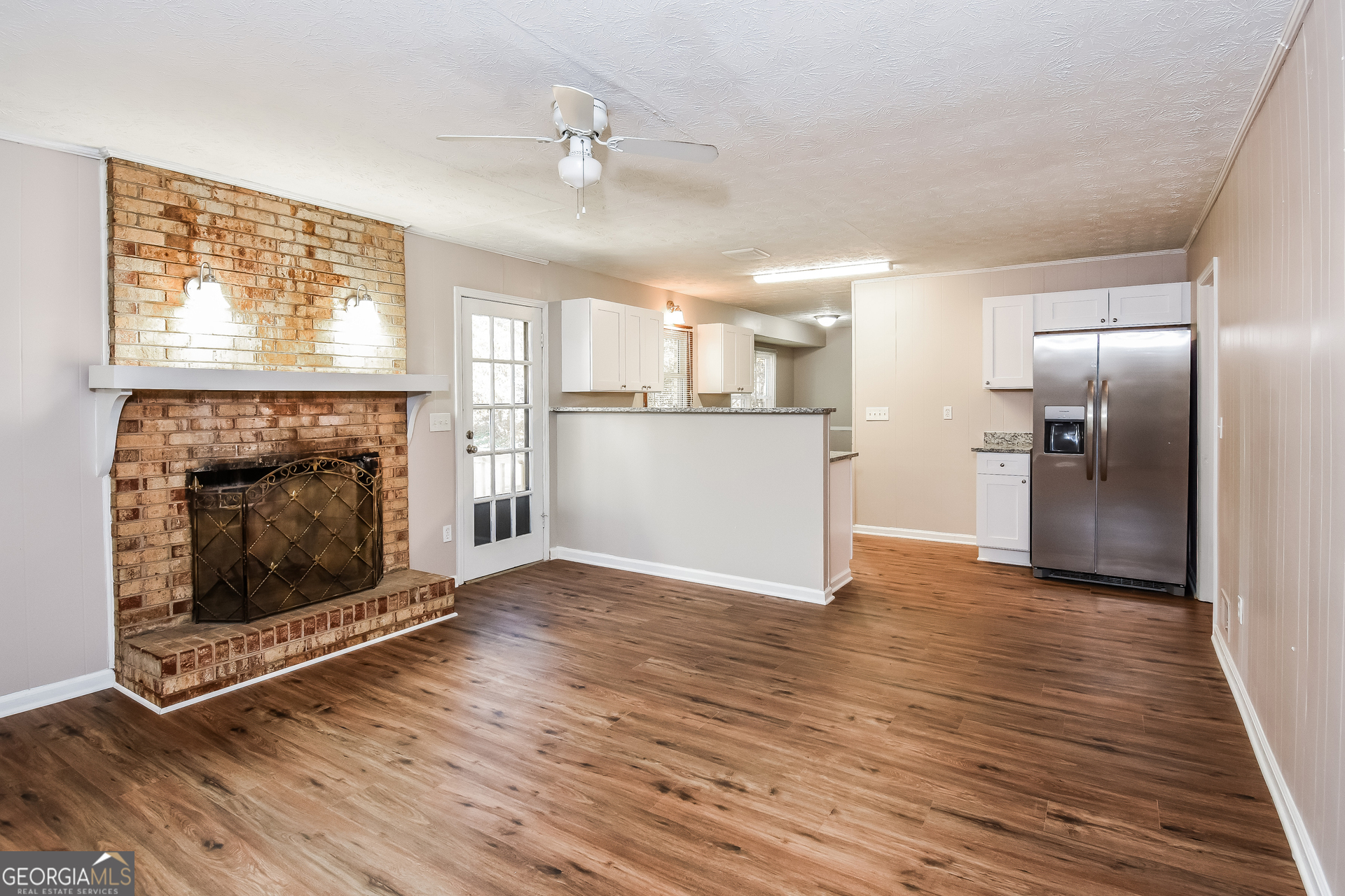 156 King David DR SW