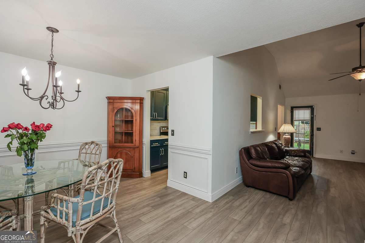 111 Sterling DR