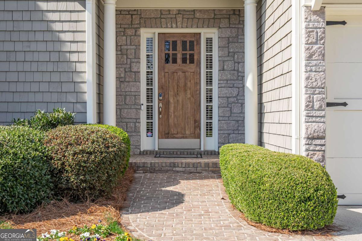 1176 Bluffhaven WAY NE