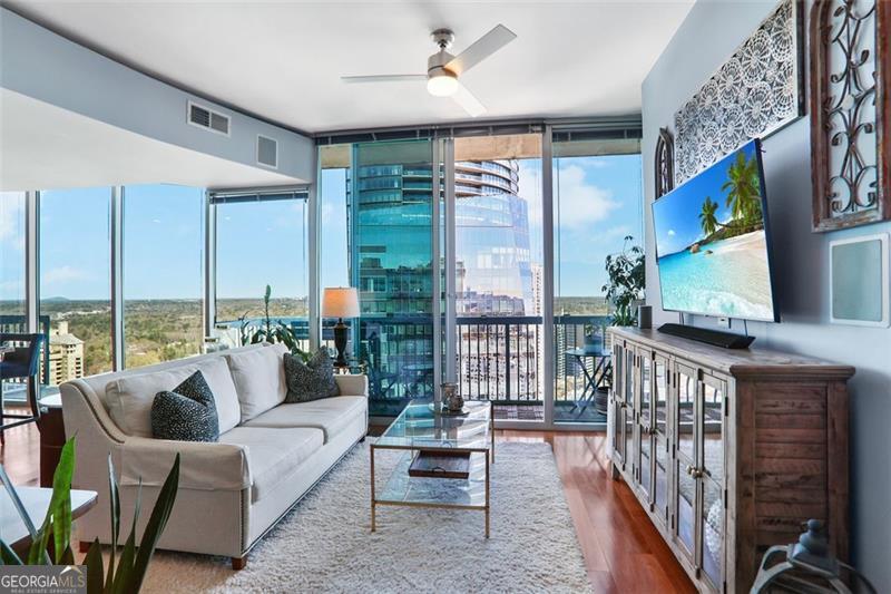 3324 Peachtree RD NE 2807