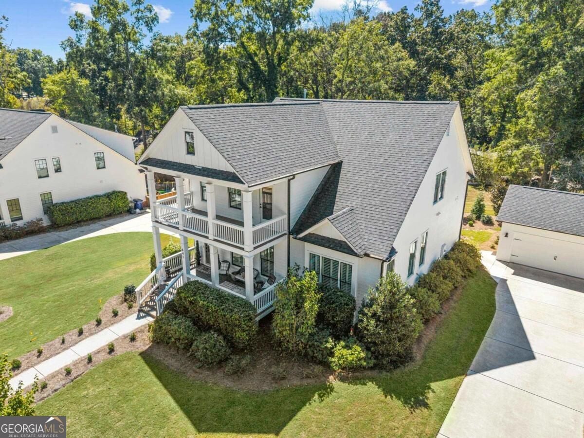 641 Foster Park LN