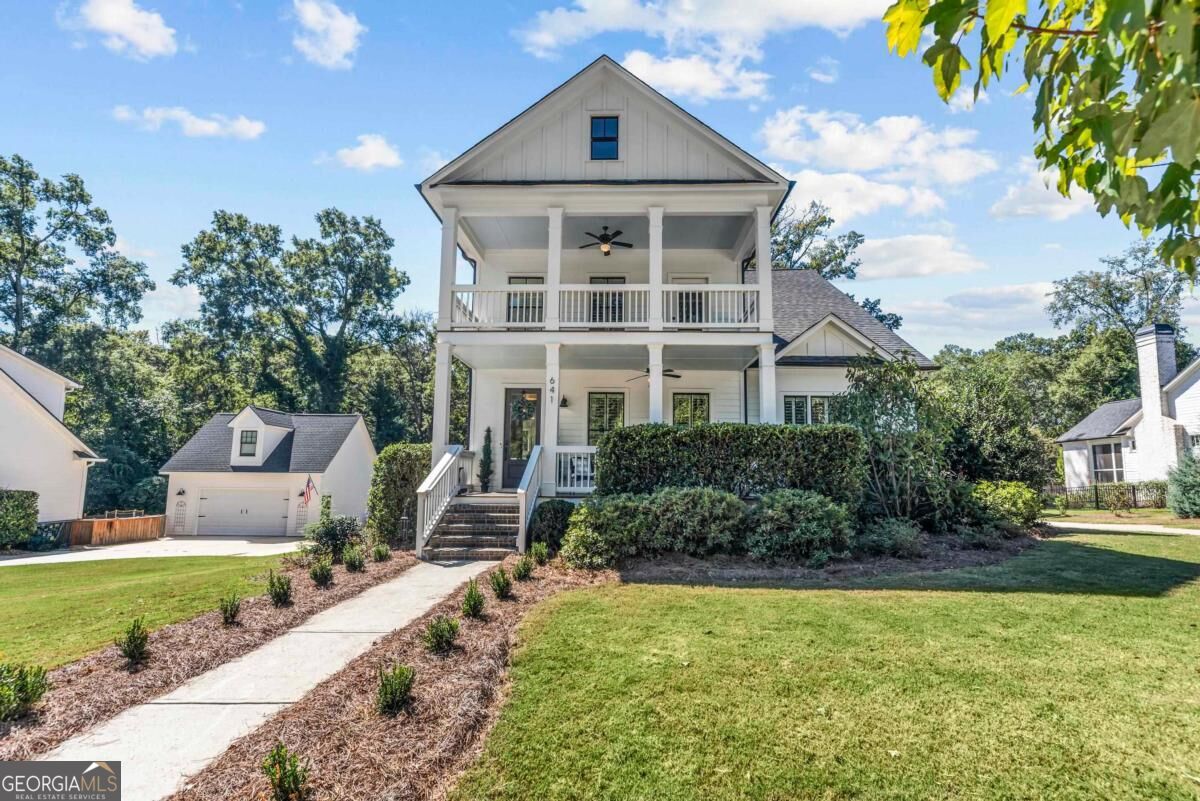 641 Foster Park LN