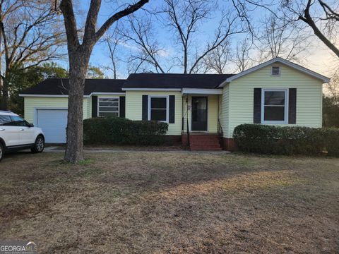 Photo of 1624 Highland Avenue, Dublin, GA 31021 (MLS # 10693409)