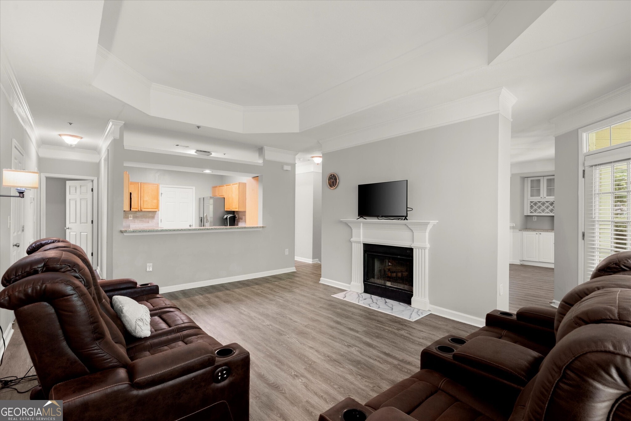 Alpharetta, Georgia 30004, United States, 3 Bedrooms Bedrooms, ,3 BathroomsBathrooms,Residential,Pending,126321