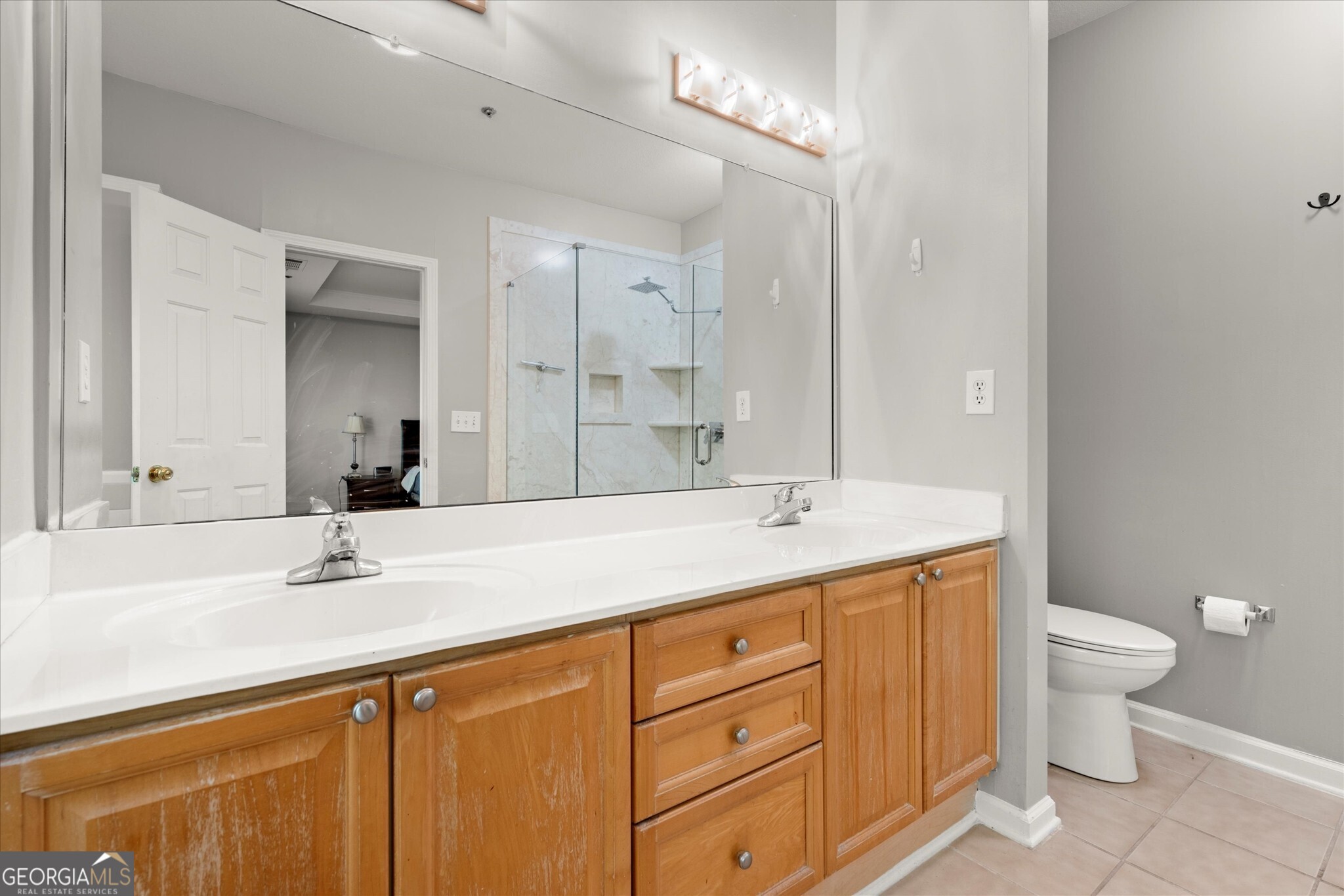 Alpharetta, Georgia 30004, United States, 3 Bedrooms Bedrooms, ,3 BathroomsBathrooms,Residential,Pending,126321