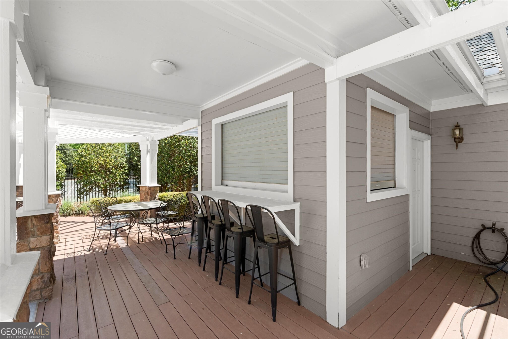 Alpharetta, Georgia 30004, United States, 3 Bedrooms Bedrooms, ,3 BathroomsBathrooms,Residential,Pending,126321