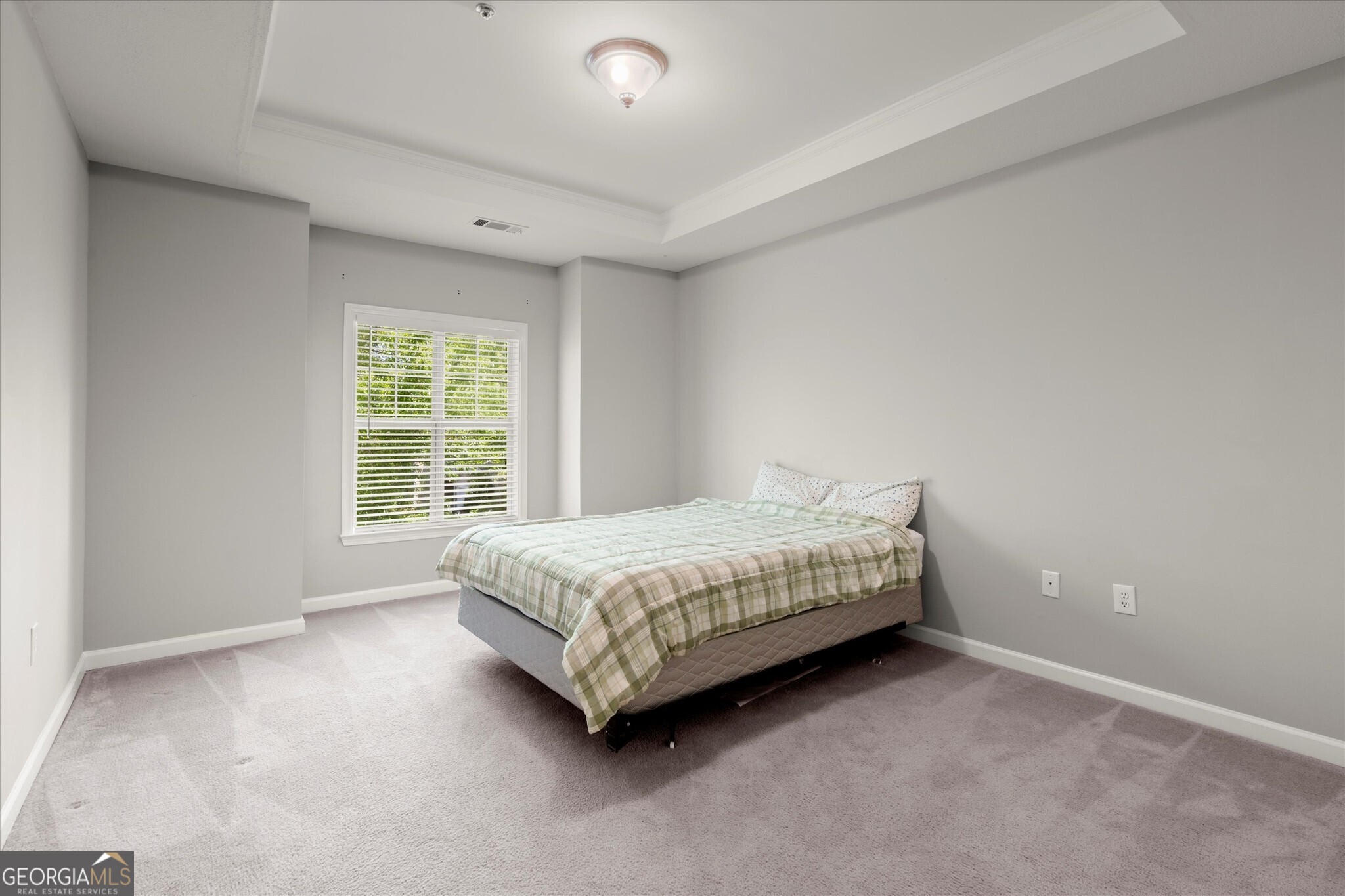 Alpharetta, Georgia 30004, United States, 3 Bedrooms Bedrooms, ,3 BathroomsBathrooms,Residential,Pending,126321