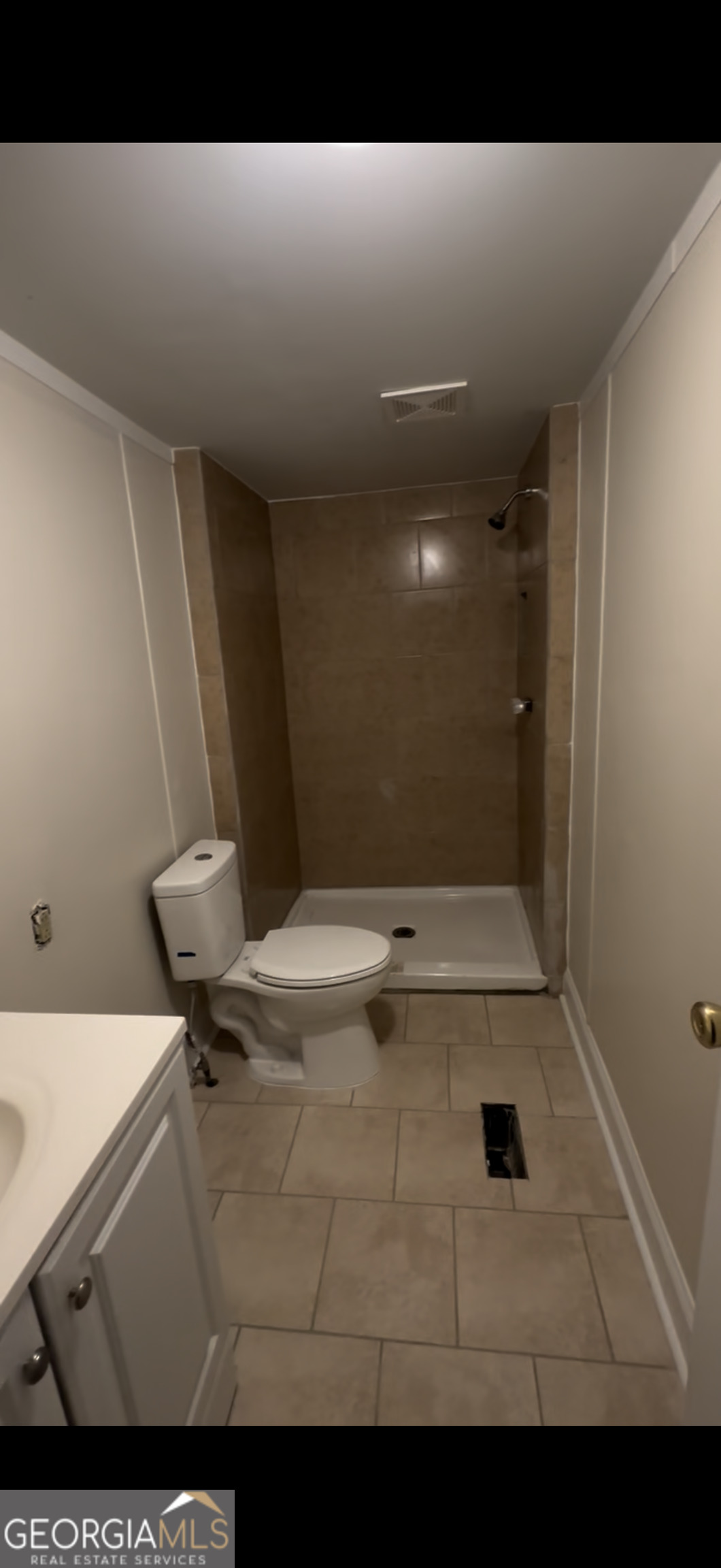 109 Village Blvd