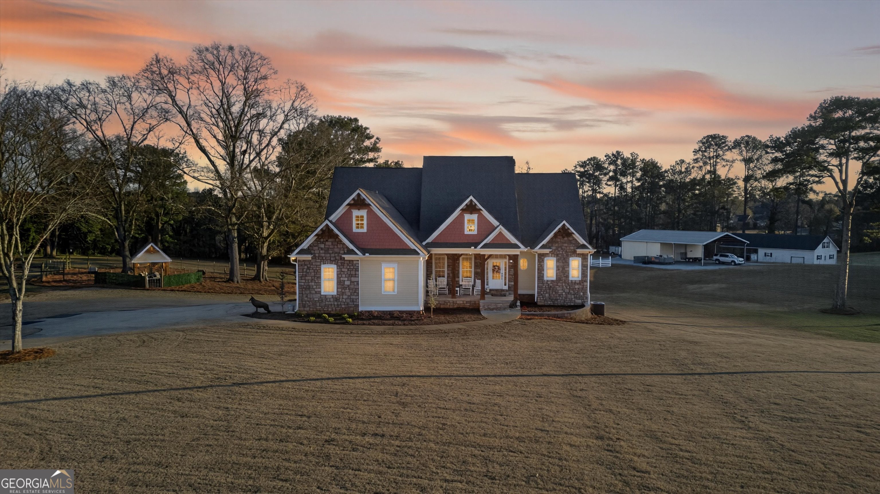 110 Riverbend DR