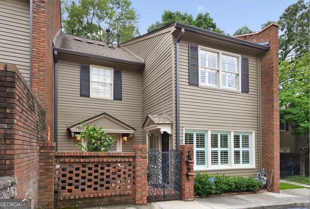 Photo of 5217 Glenridge Drive, Atlanta, GA 30342 (MLS # 10772545)