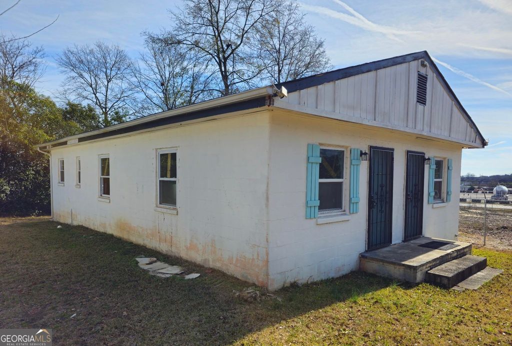 Photo of 2884 Antioch Road, Macon, GA 31206 (MLS # 10681378)