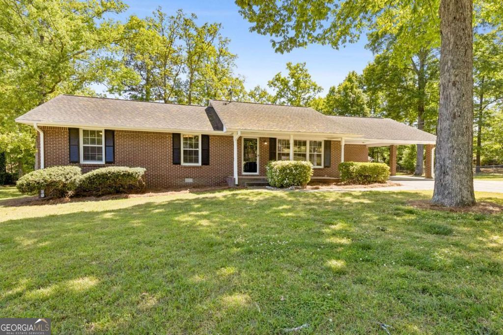 Photo of 968 Gunter Circle, Lawrenceville, GA 30043 (MLS # 10734936)
