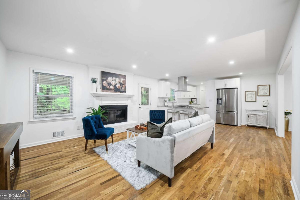 3212 Foxwood TRL SE