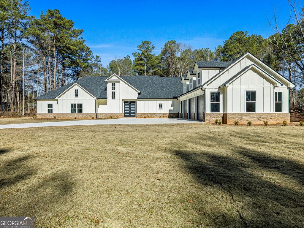 Photo of 120 Wesley Pl, Fayetteville, GA 30214 (MLS # 10673942)