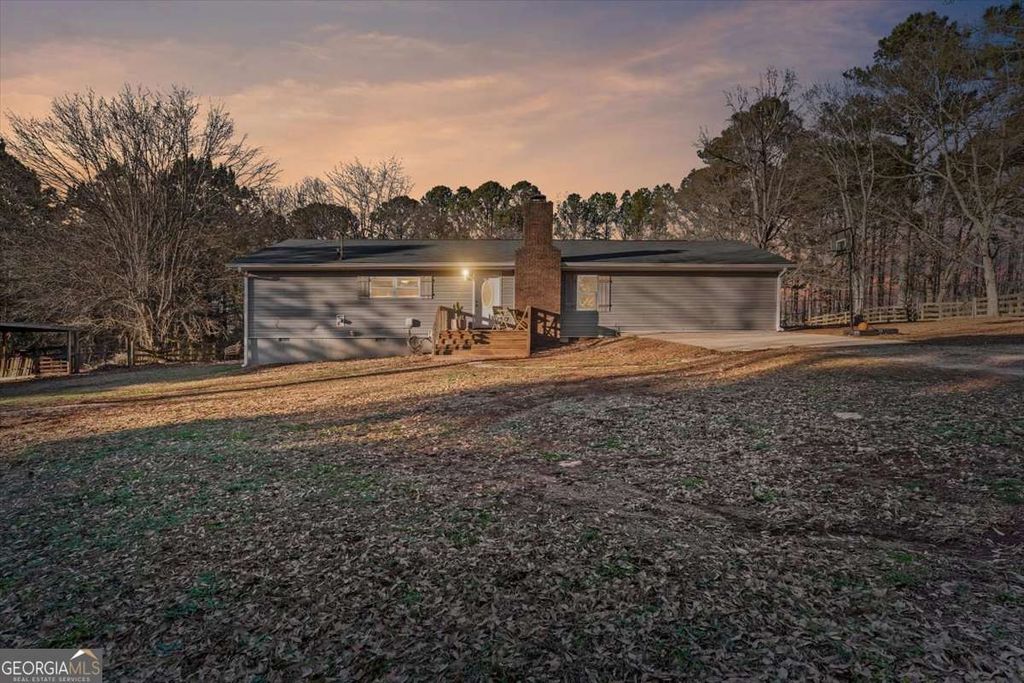 Photo of 718 Baskin Road, Temple, GA 30179 (MLS # 10674137)