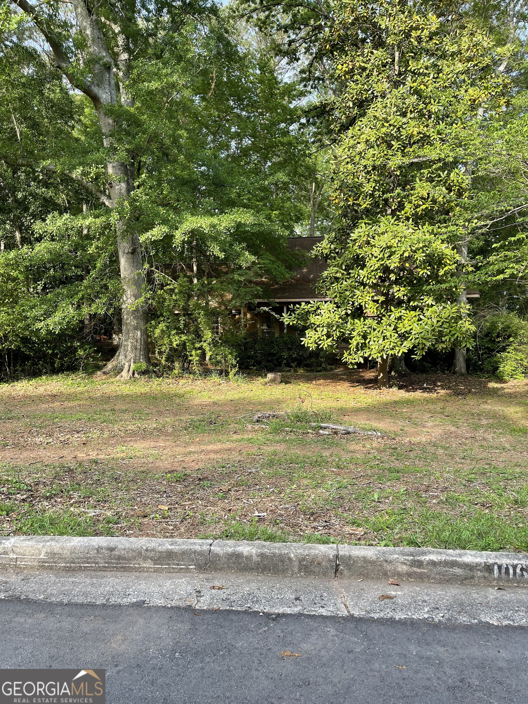 106 Amblewood CT