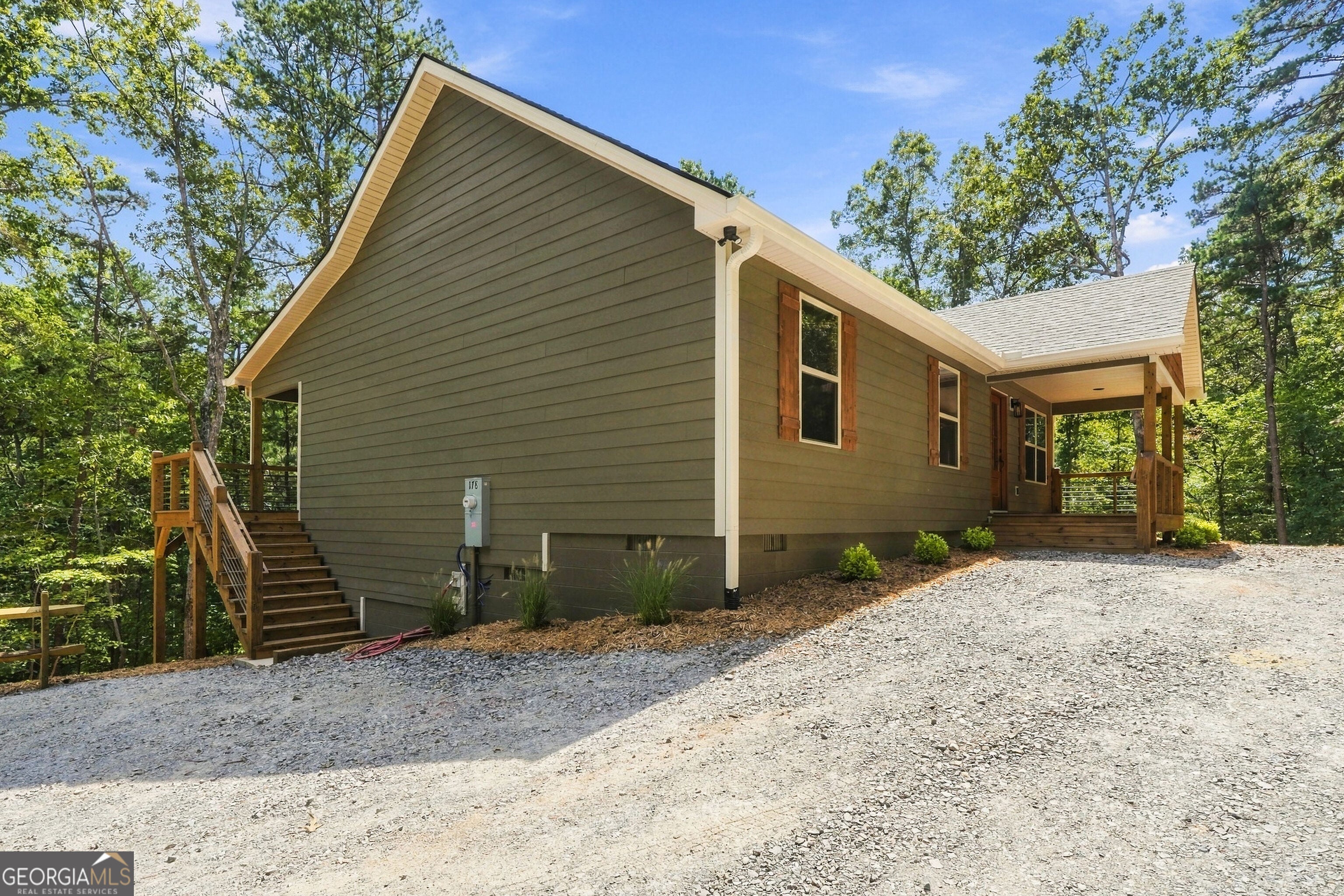178 Spalding CIR