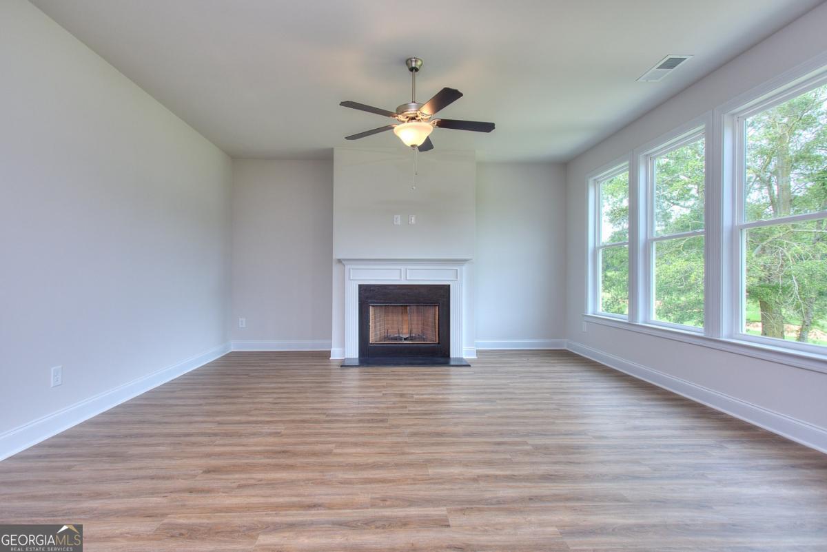 157 Applewood WAY