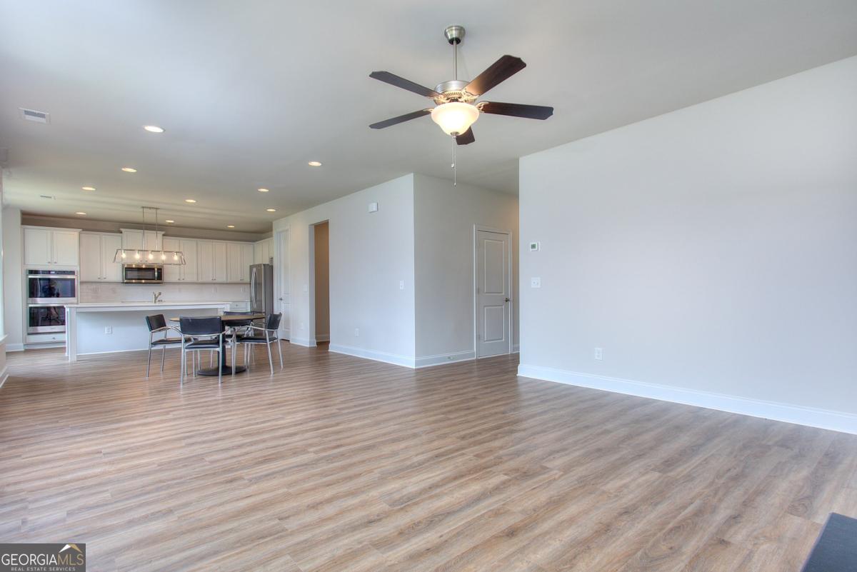 157 Applewood WAY