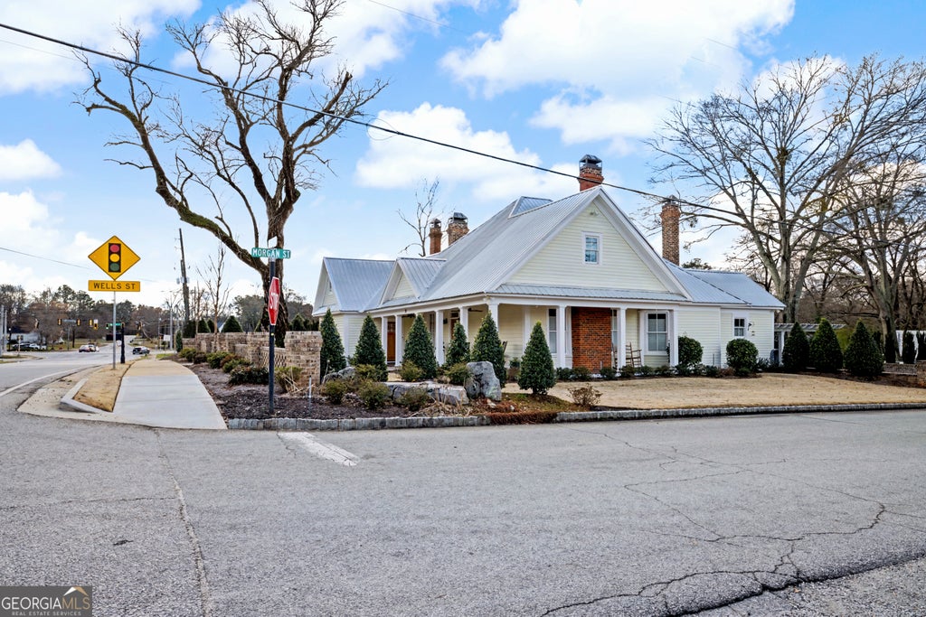 Photo of 36 Broad Street, Senoia, GA 30276 (MLS # 10811539)