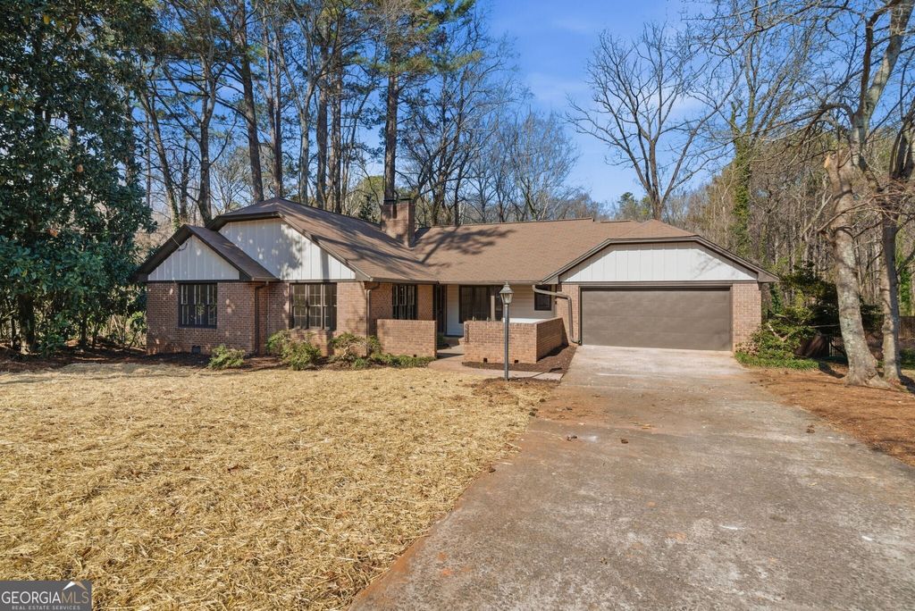 Photo of 2751 Cedarbrook Drive, Marietta, GA 30066 (MLS # 10694575)