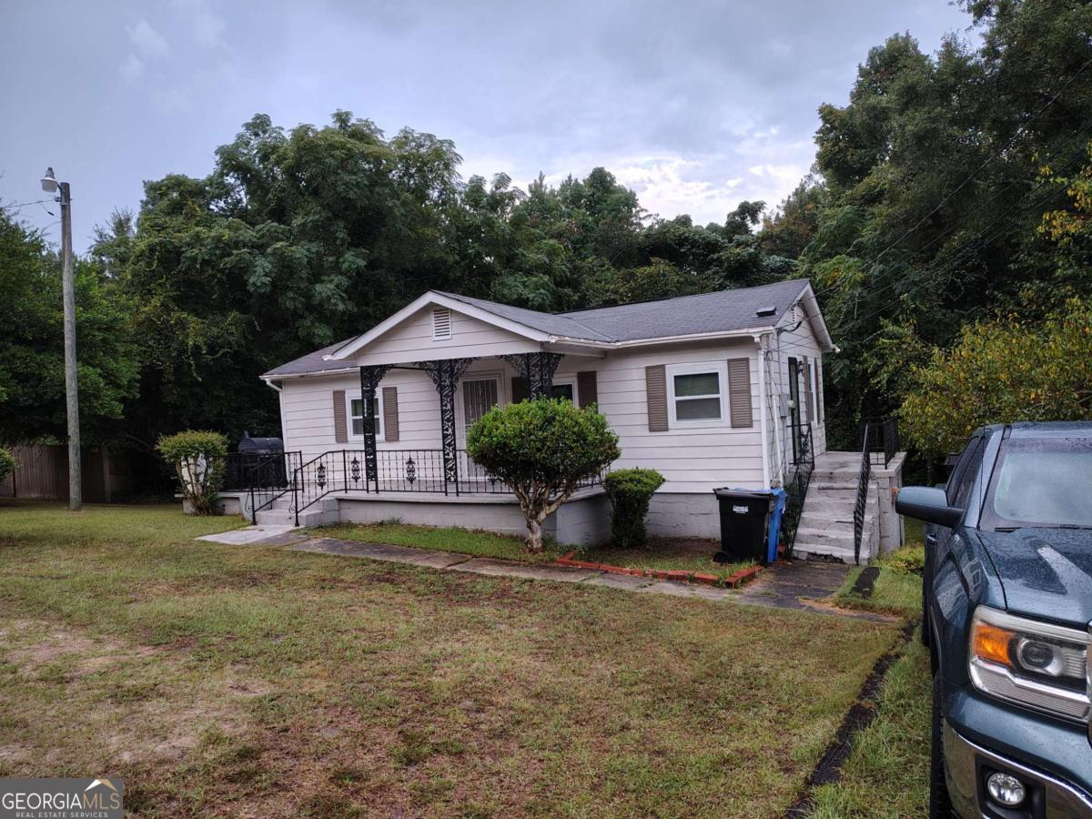 5644 Peggy DR