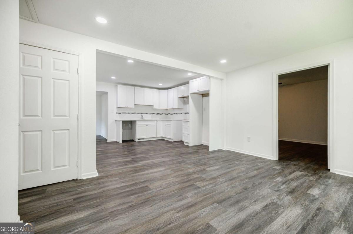 766 Brian LN