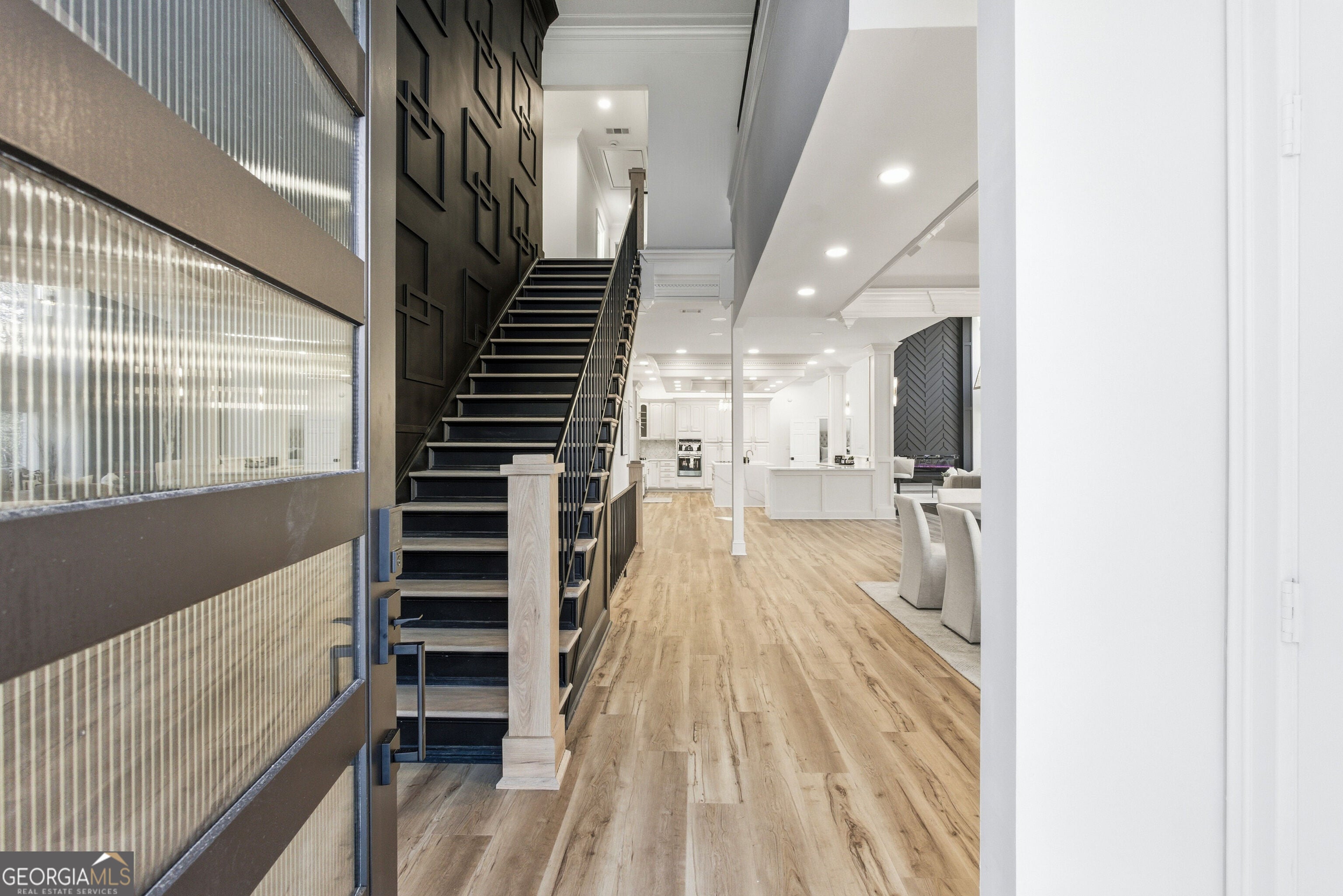2390 Peachtree RD