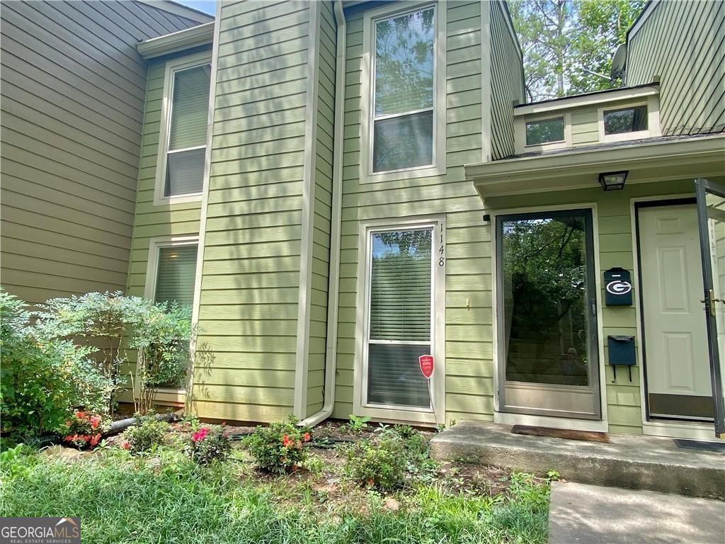 1148 Riverbend Club DR SE