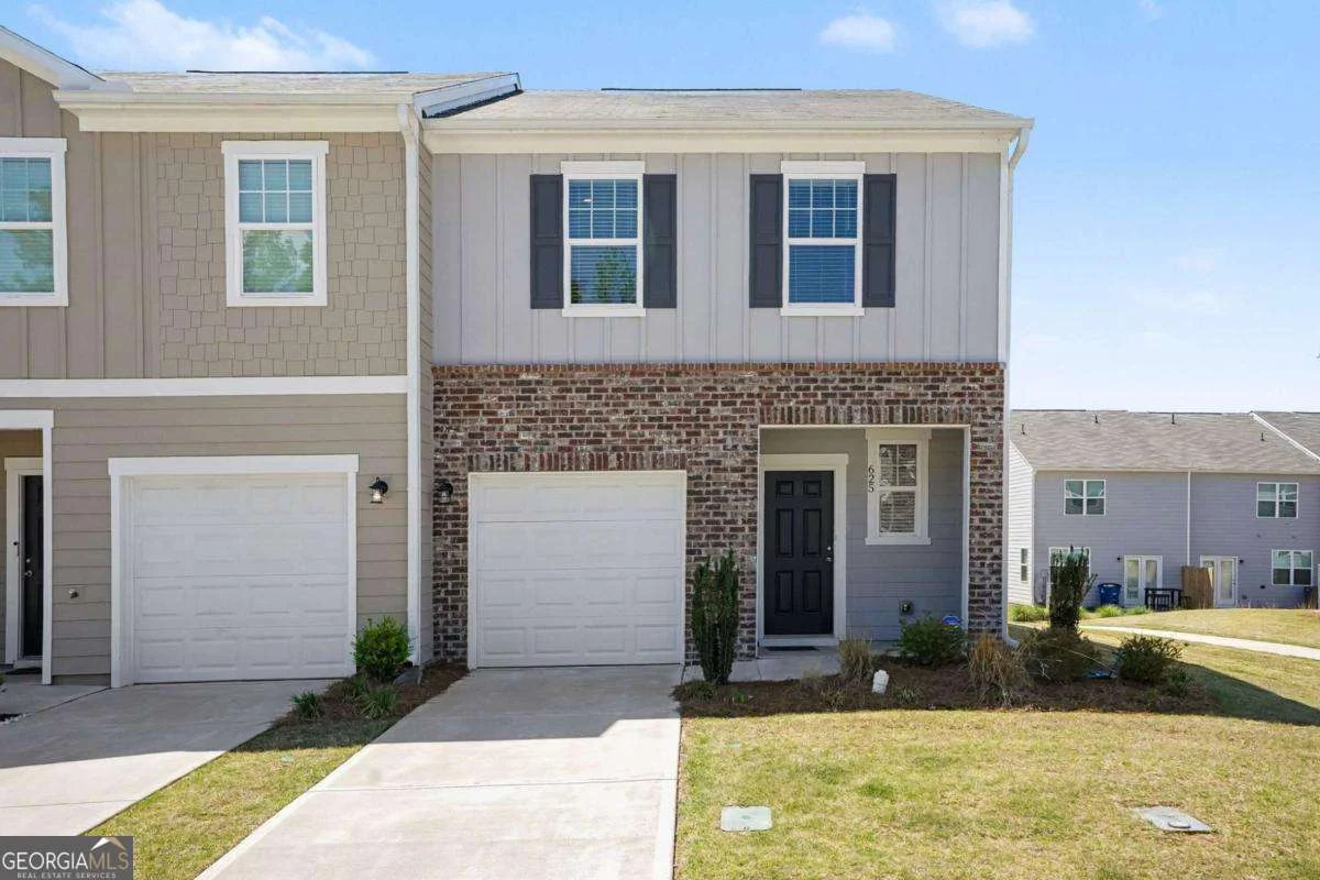 625 Jervis Way