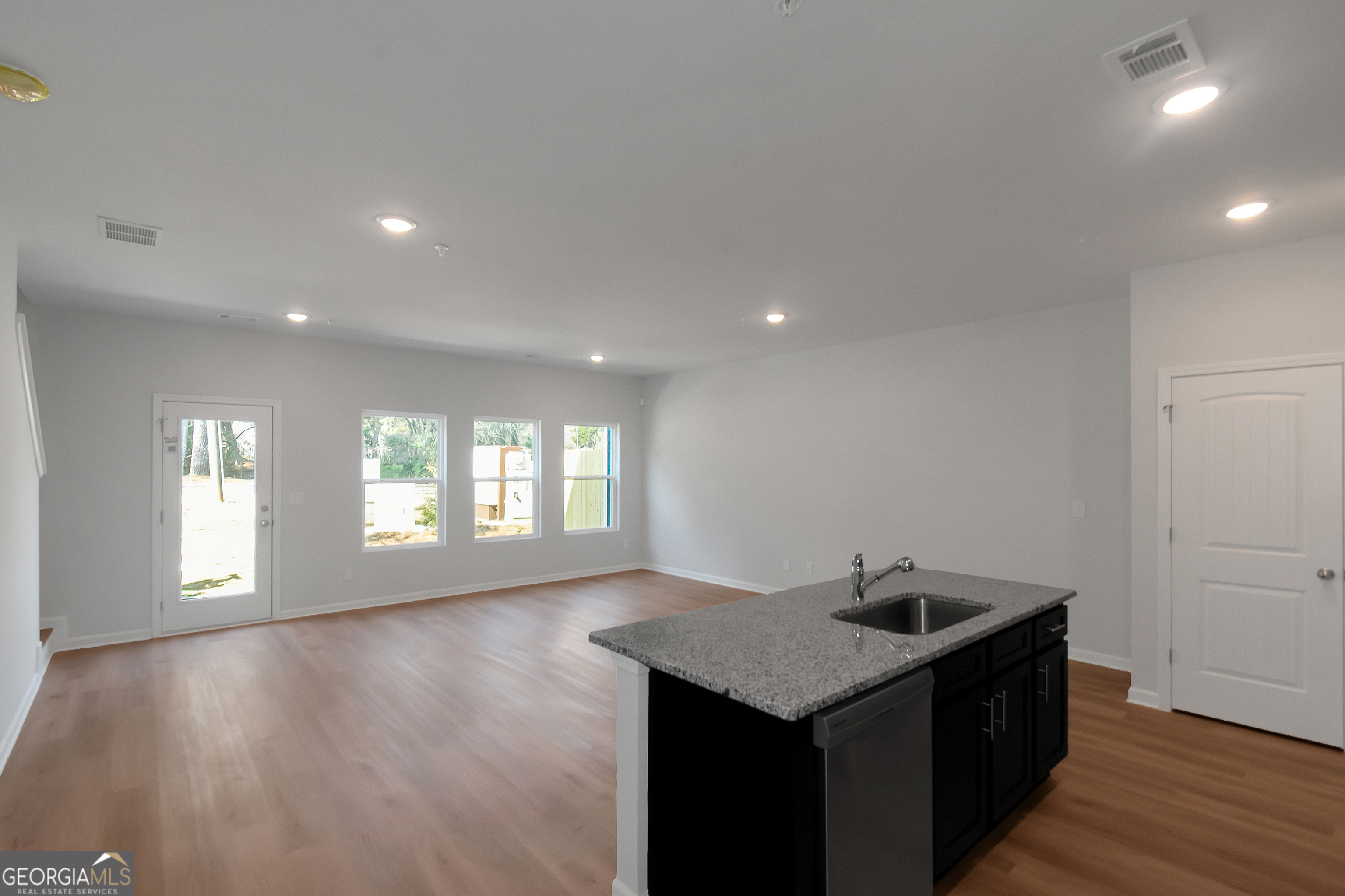 5432 Biltmore DR