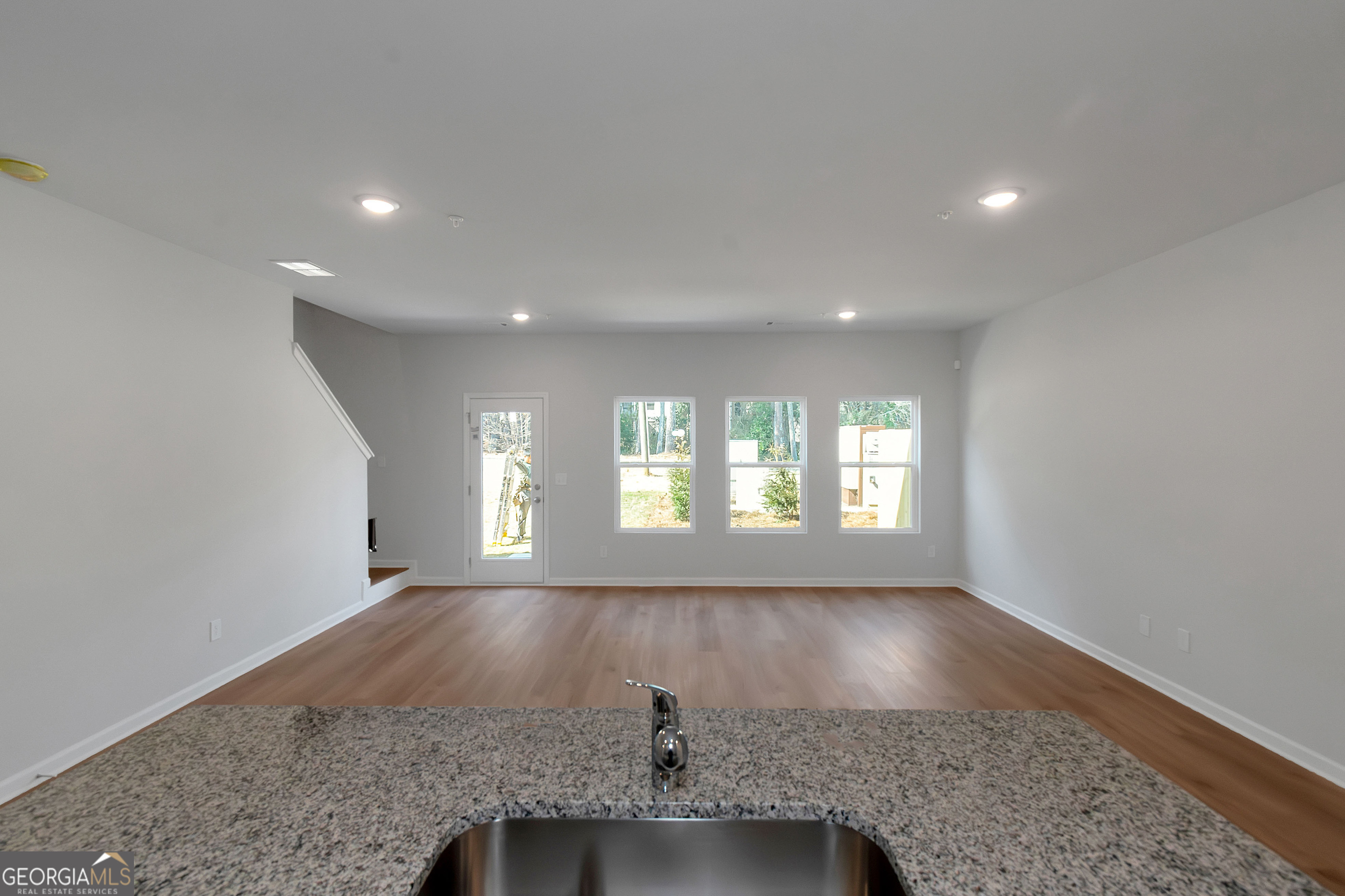 5432 Biltmore DR