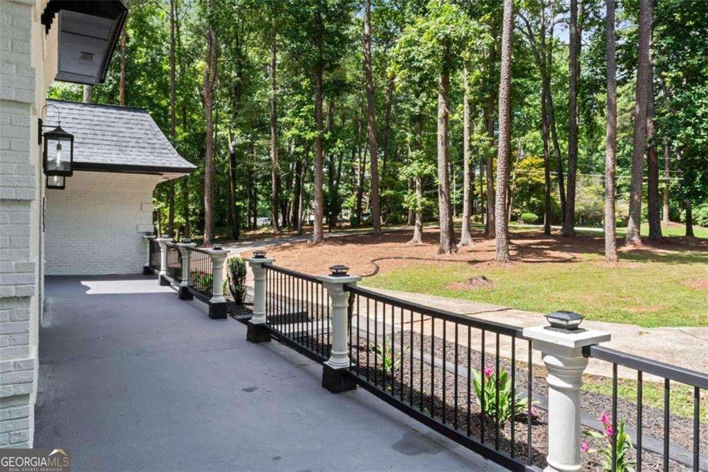 2023 Stoneleigh DR