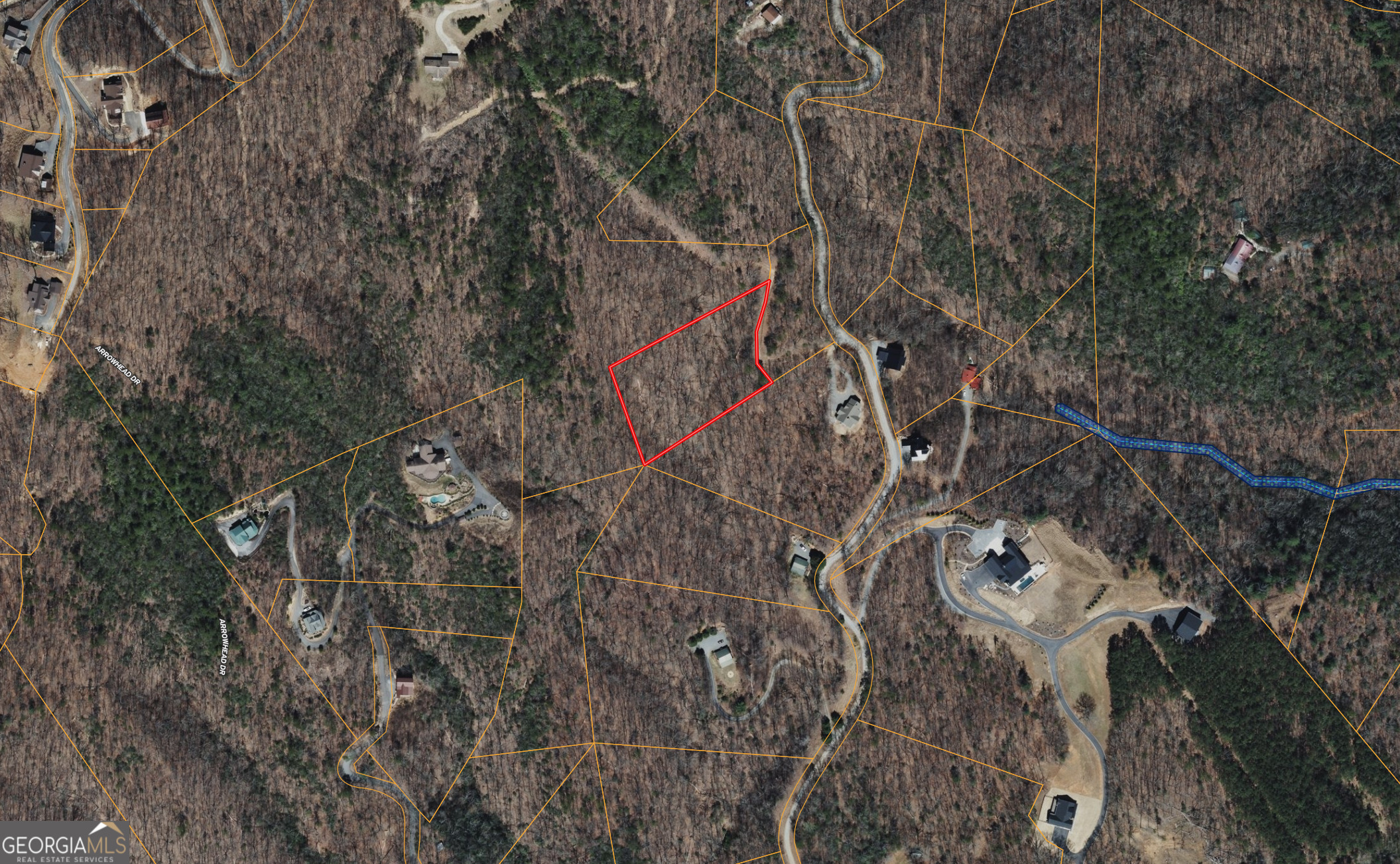 Welcome to Arrowhead Drive in Mineral Bluff, Fannin County! This gorgeous 2.3 acre residential lot offers year-round, long-range mountain views in the highly desirable Fox Run community. Build your dream home and enjoy being surrounded by natural beauty, upscale residences, and some of the best vistas in all of North Georgia. Enjoy the perfect blend of serenity and convenience-secluded mountain living yet close to all that Blue Ridge has to offer, including boutique shopping, fine dining, trophy trout fishing, Lake Blue Ridge, and more. The property is also within minutes of charming Toccoa River, and the growing McCaysville/Copperhill area. Navigation: Follow to residence located at 553 Arrowhead Drive, then turn left onto easement. Coordinates 34.97488, -84.2449. Professional Photos coming soon and PERC ordered. Listing brokerage and property owner unaware of any mandatory dues for Fox Run subdivision.