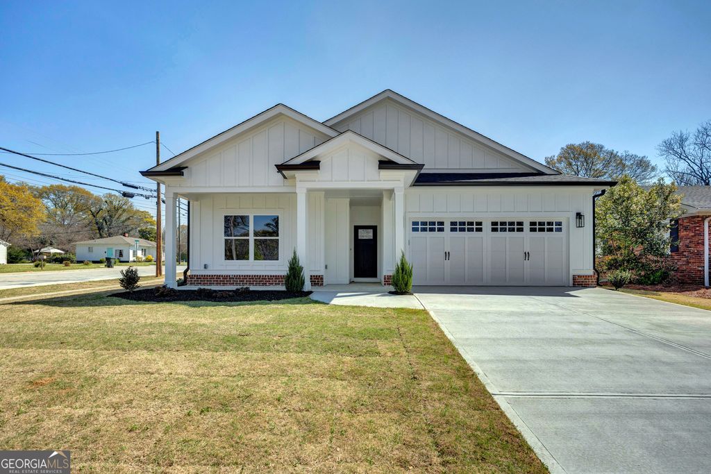 Photo of 5186 Hartsook Drive, Covington, GA 30014 (MLS # 10716935)