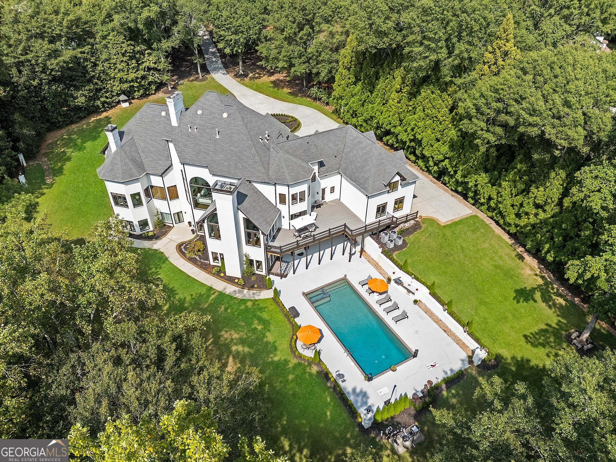 330 Longvue CT