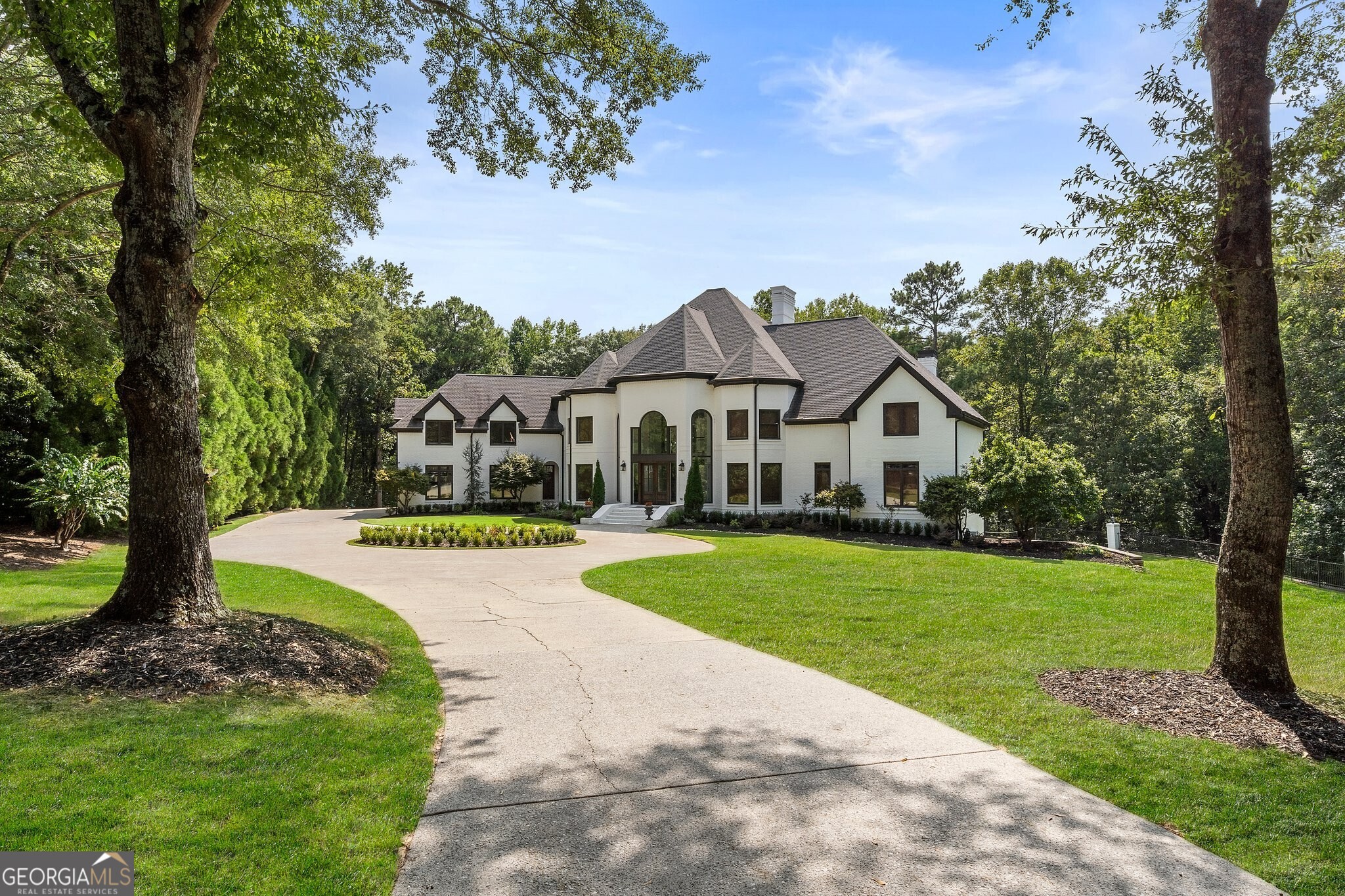 330 Longvue CT