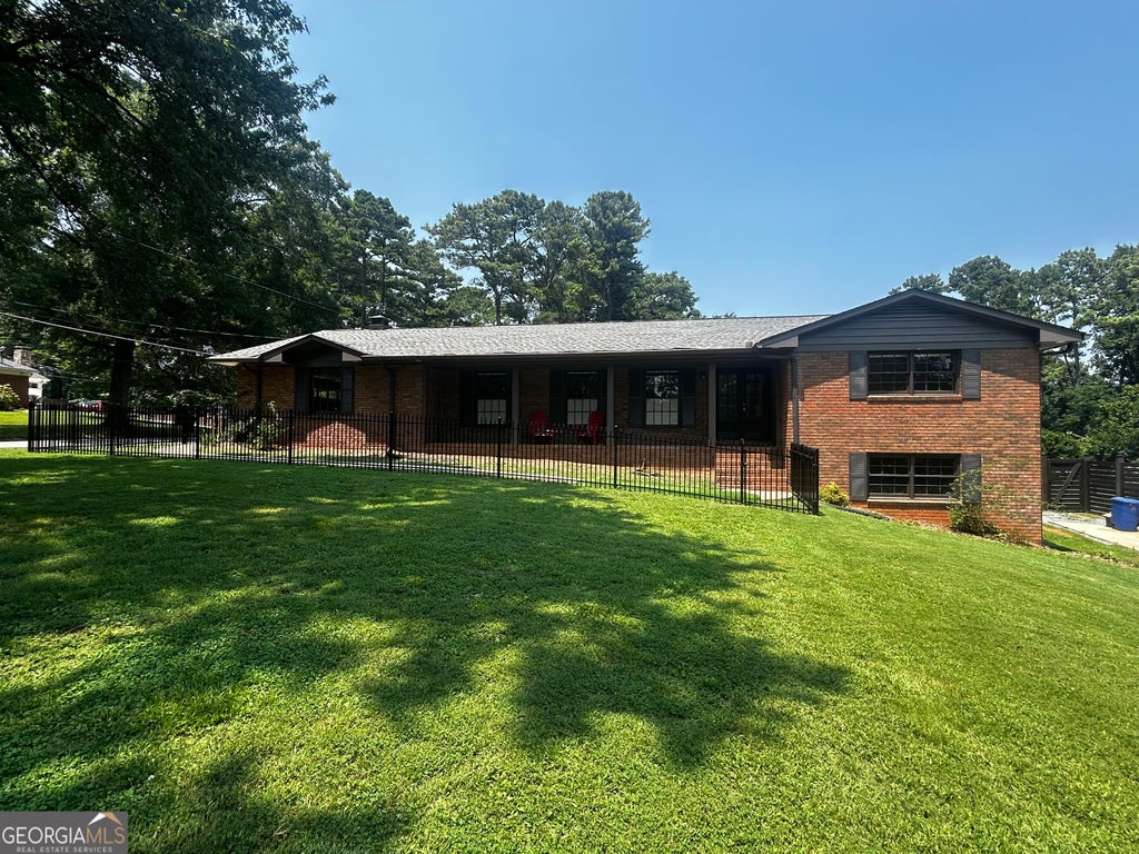 Photo of 381 Chicopee Drive NE, Marietta, GA 30060 (MLS # 10814990)
