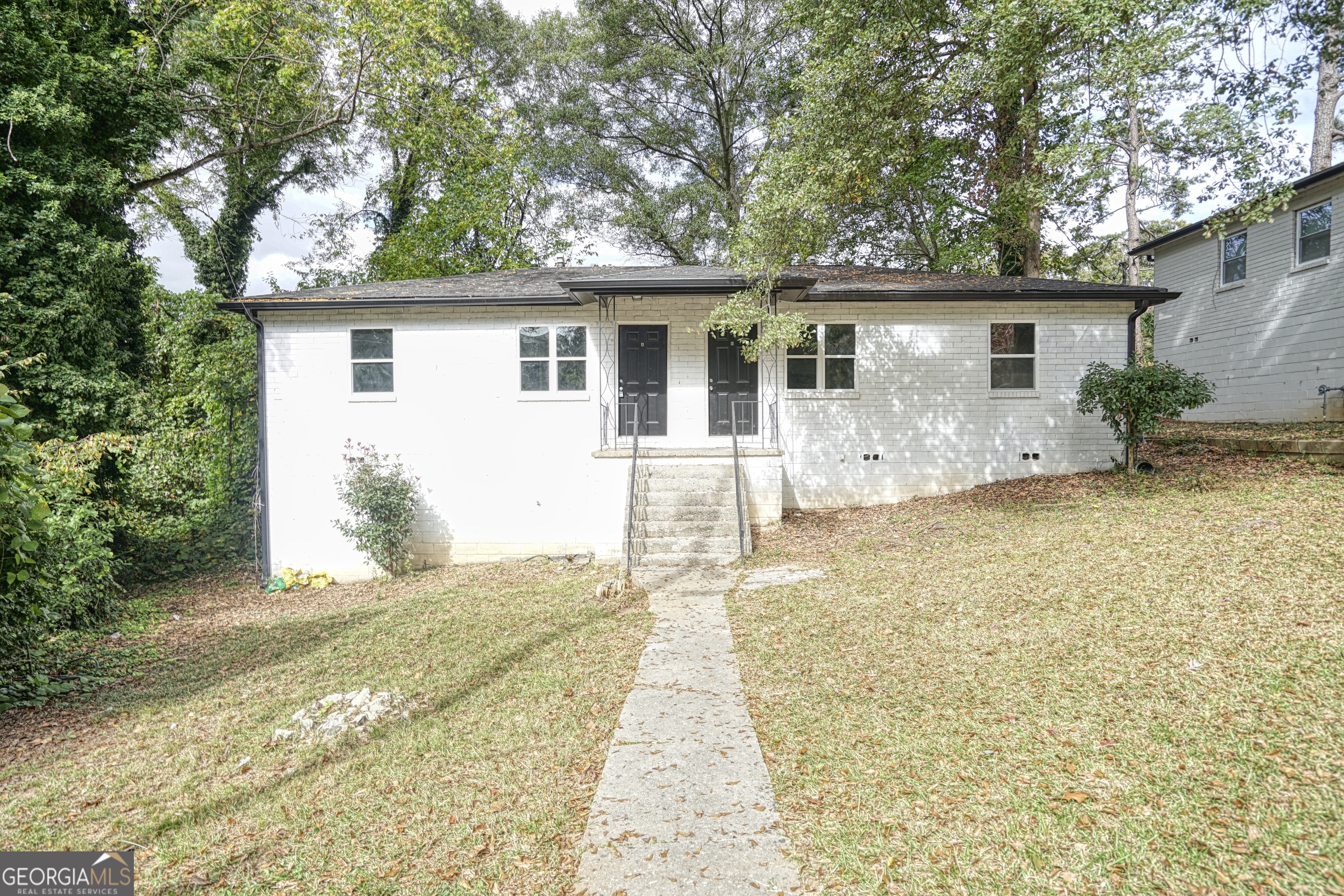 Come get this newly renovated unit. WATER is included. Only minutes from Downtown East Point, Shopping, Restaurants and more! This 2 bedroom unit features a NEW kitchen with granite countertops, Tub with tile surround, Tile and Hardwood floors, recessed lighting, and much much much more. Take a look at it before is gone!