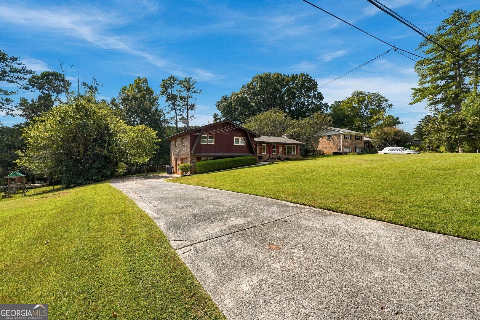 610 Evergreen DR