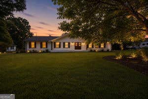 Photo of 1482 Gloria ST, Griffin, GA 30224 (MLS # 10831082)