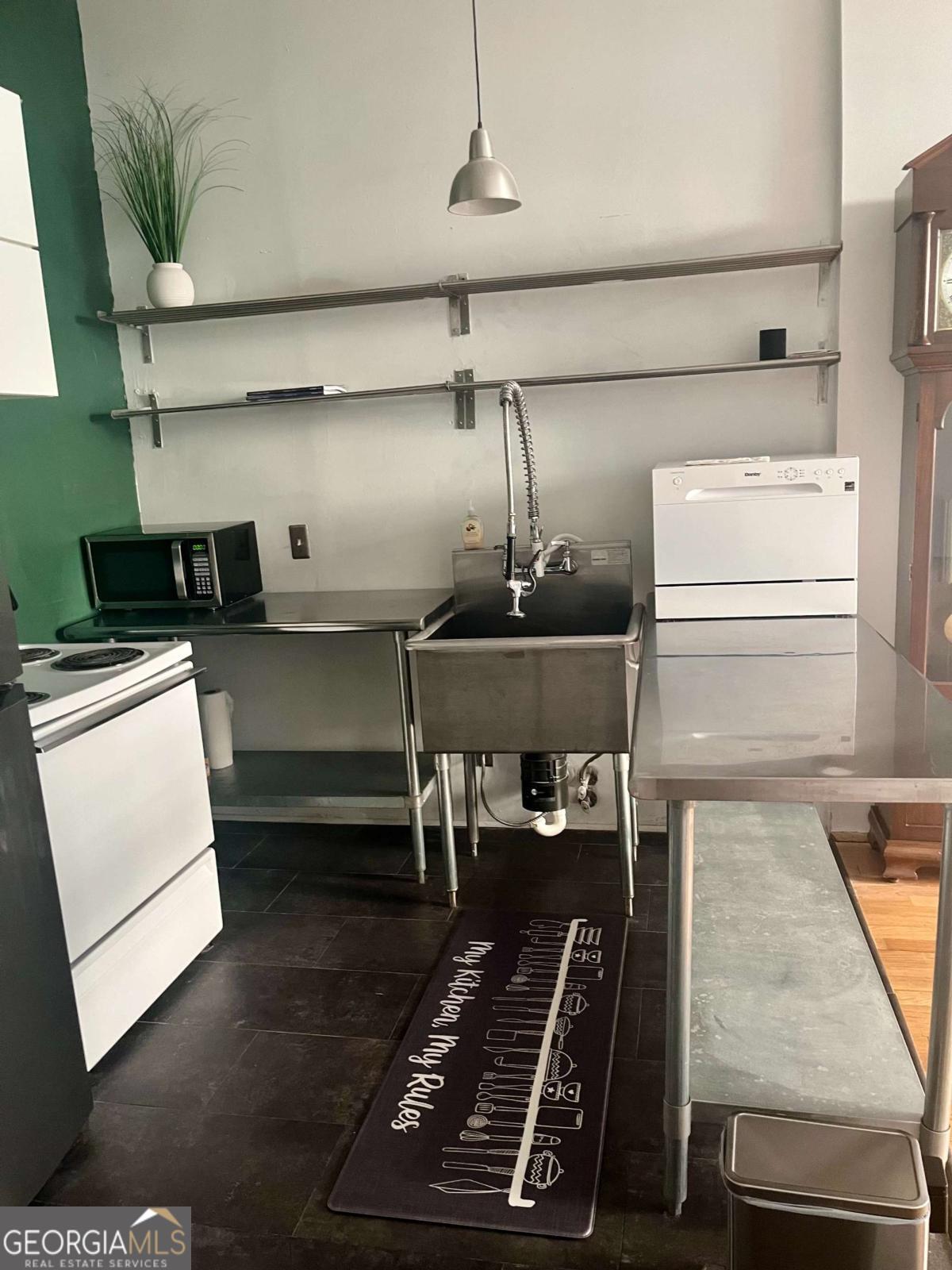 20 Marietta ST NW 3A