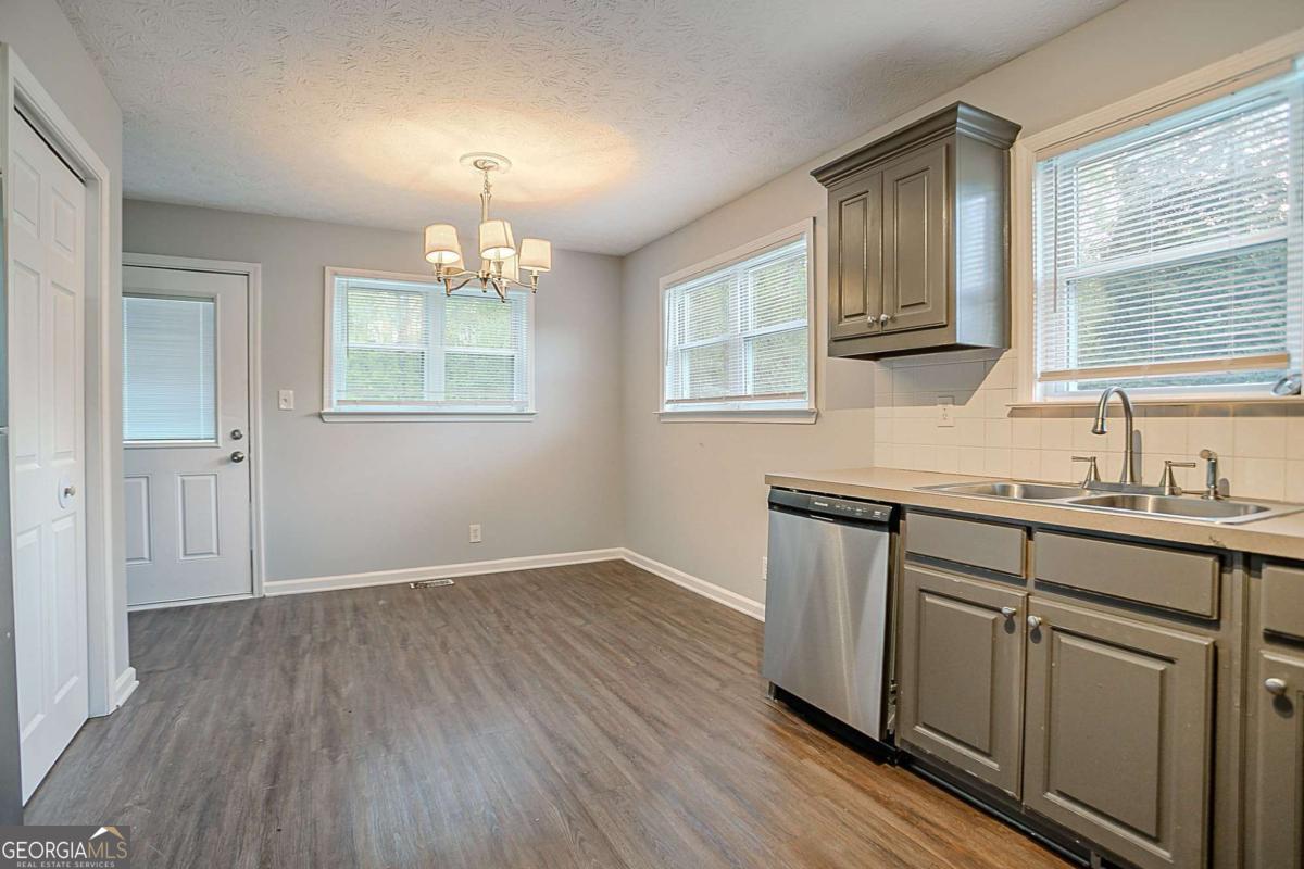 5860 Habitat DR