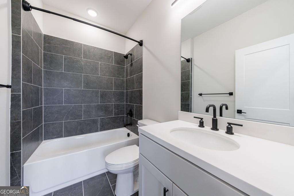 Alpharetta, Georgia 30009, United States, 4 Bedrooms Bedrooms, ,4 BathroomsBathrooms,Residential,Active,123554