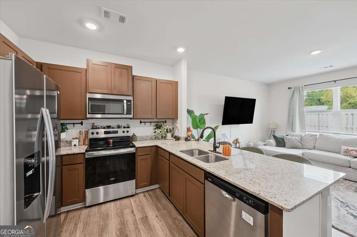 1005 N 2nd AVE NW 6